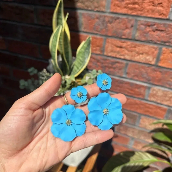 Blue Blossom Flower Earrings - Picture 6 of 7